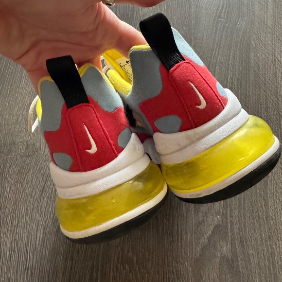 Nike Air Max 270 React Women’s Sneakers - Size 8 - Picture 6 of 9